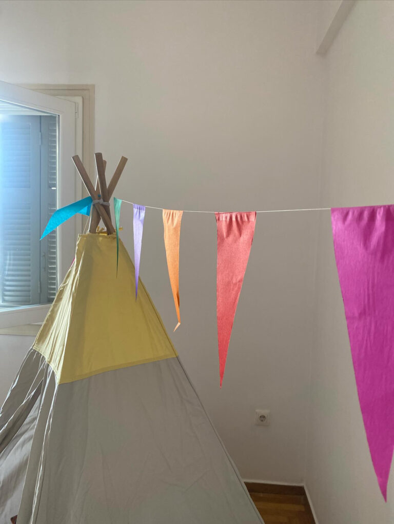 9D4AD9DD-99B4-4B6D-AF3D-FCF47A1D6BED